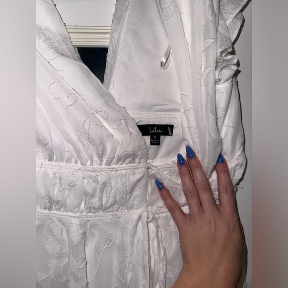 NWOT Lulus All About The Flowers White Burnout Floral Ruffled Romper - Picture 9 of 10